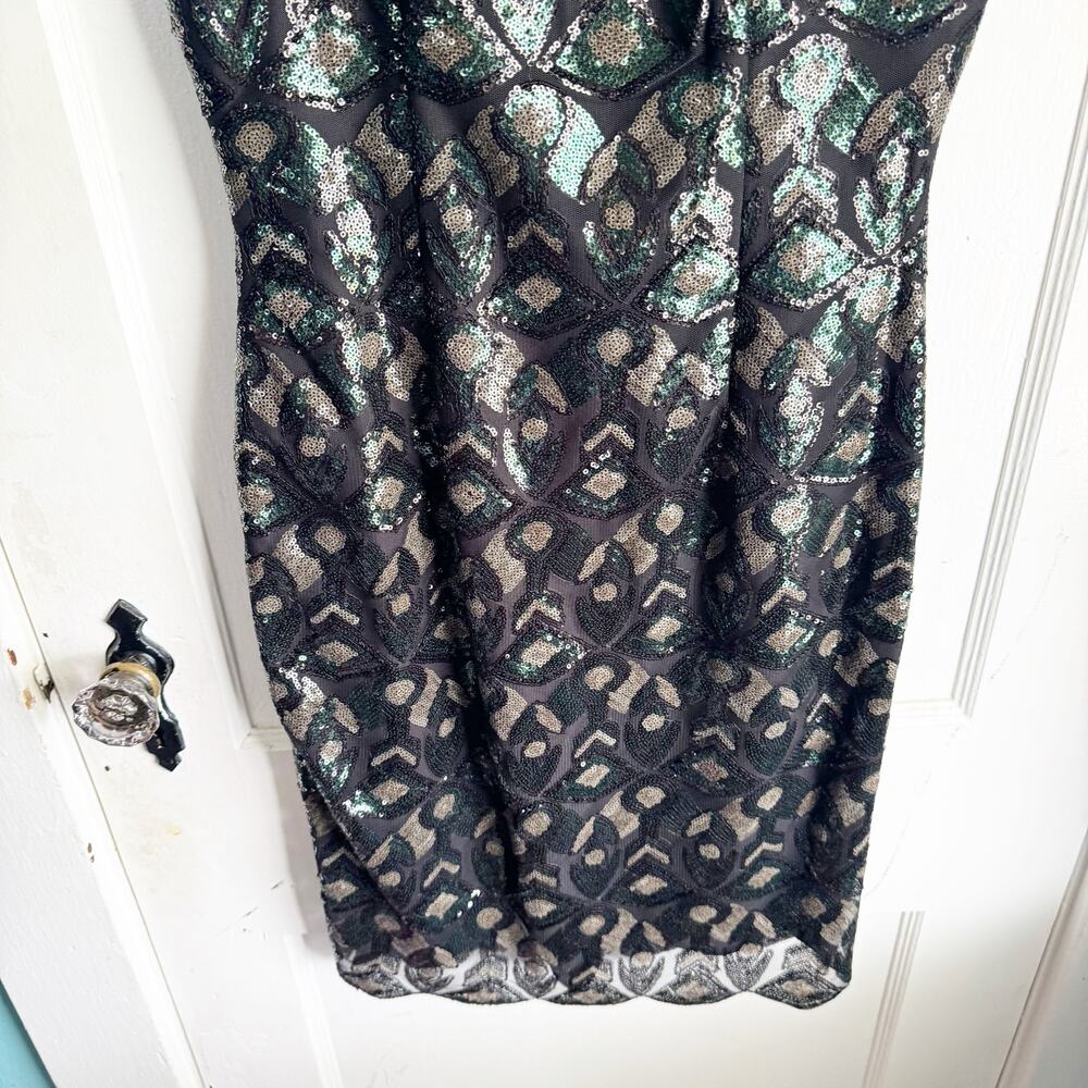 Katherine Kelly Gwen Sequin Sheath Dress Cap Sleeves Cocktail Event Sexy Size 2 - Picture 3 of 15